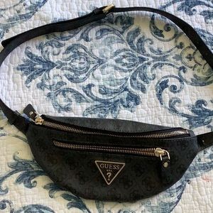 NWT GUESS Black Fanny Pack